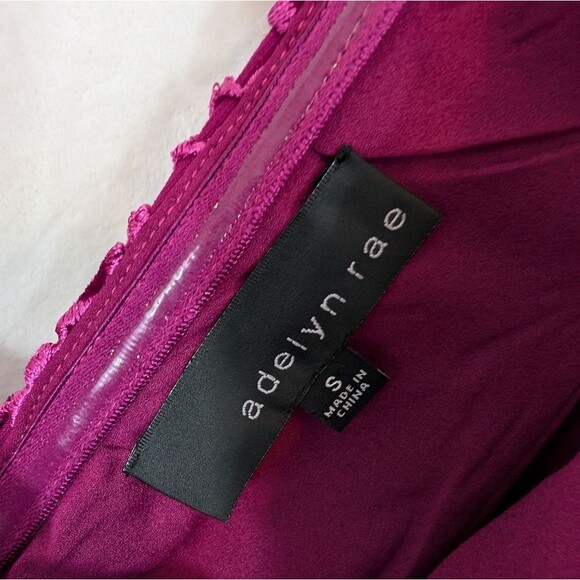 Adelyn Rae fuchsia pink jumpsuit lace velvet floral sleeveless size S - Picture 6 of 9